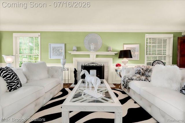1451 Courtleigh Terrace, Bloomfield Hills, MI 48301