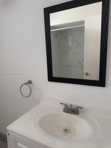 1284 NE 191 1284, North Miami Beach, FL 33179