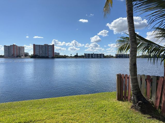 1284 NE 191 1284, North Miami Beach, FL 33179