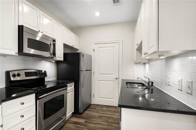 325 E Paces Ferry Road NE 1704, Atlanta, GA 30305