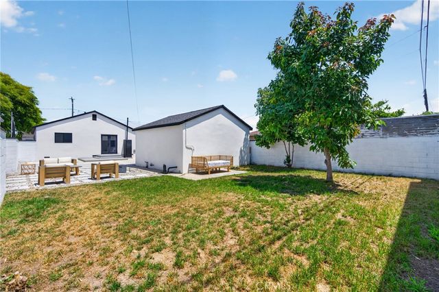 4562 W 142nd Street, Hawthorne, CA 90250