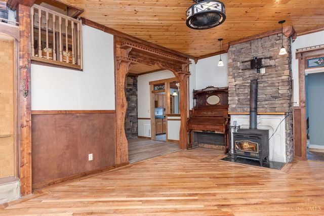 203 E Main Street, Blanchester, OH 45107