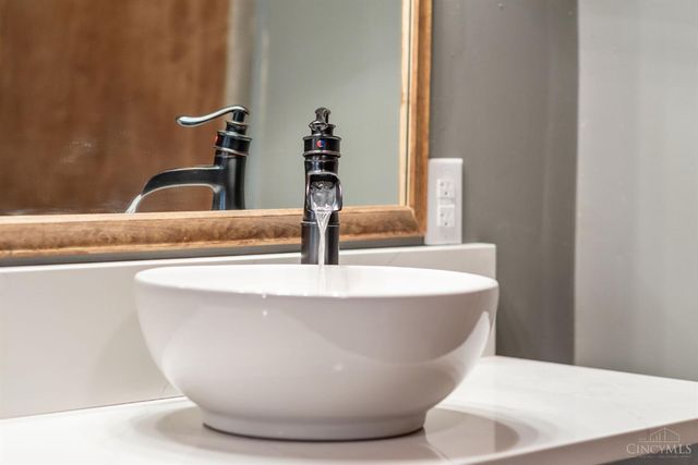 203 E Main Street, Blanchester, OH 45107