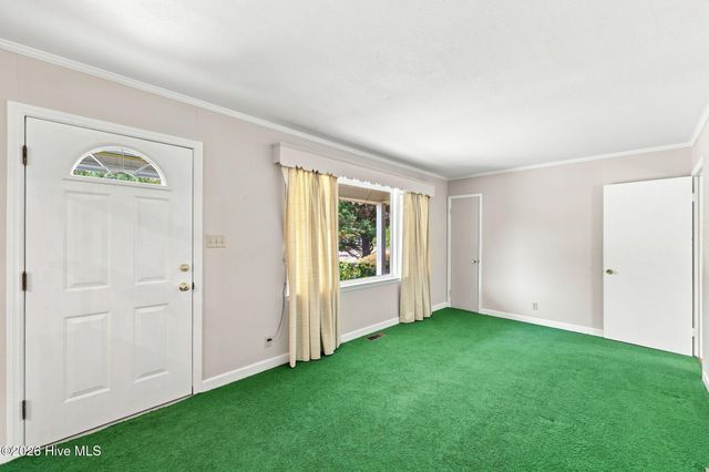 285 Mcdairmid Road, Pinehurst, NC 28374