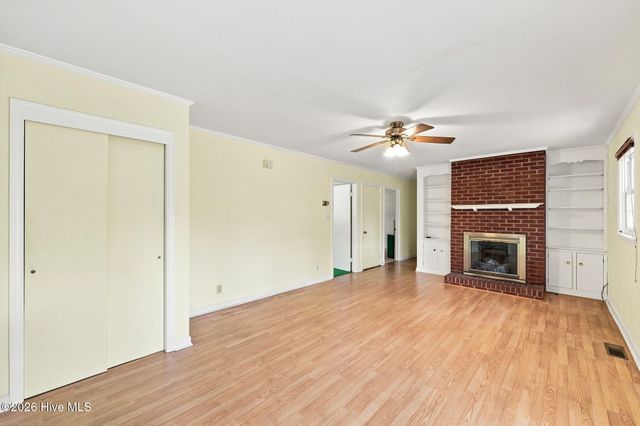 285 Mcdairmid Road, Pinehurst, NC 28374