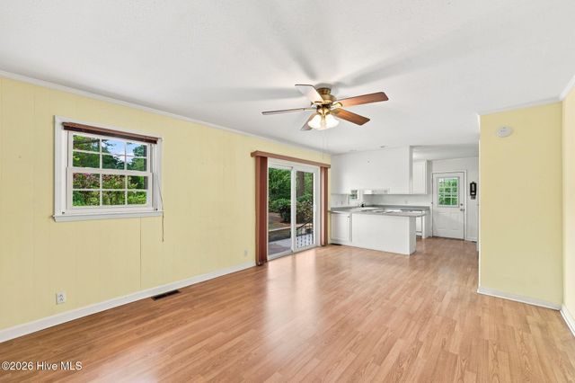 285 Mcdairmid Road, Pinehurst, NC 28374