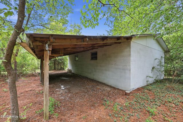 285 Mcdairmid Road, Pinehurst, NC 28374