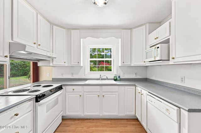 285 Mcdairmid Road, Pinehurst, NC 28374