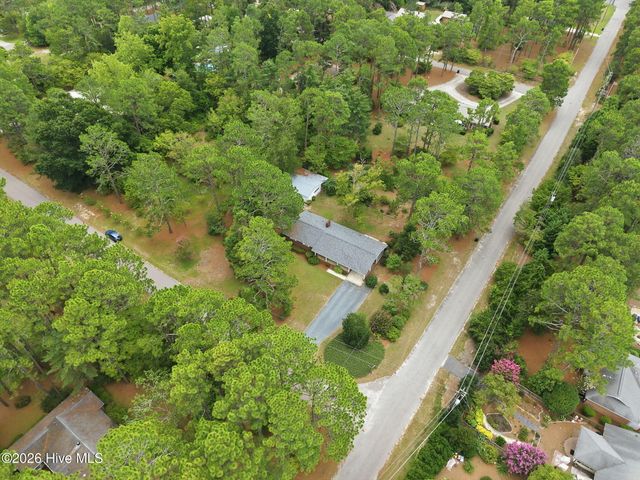 285 Mcdairmid Road, Pinehurst, NC 28374