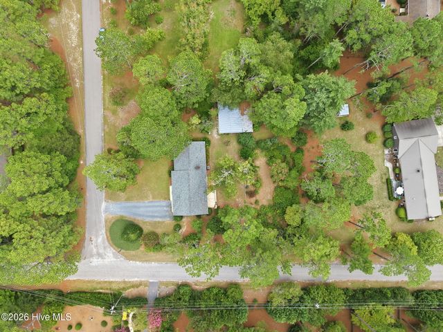 285 Mcdairmid Road, Pinehurst, NC 28374