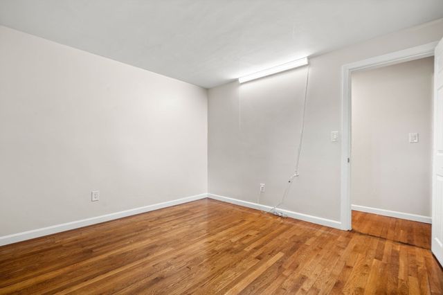 4 Niles Rd, Randolph, MA 02368
