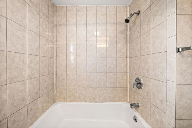 4 Niles Rd, Randolph, MA 02368