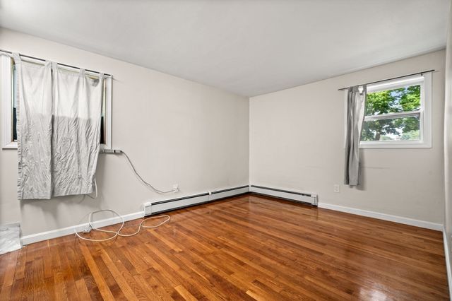 4 Niles Rd, Randolph, MA 02368