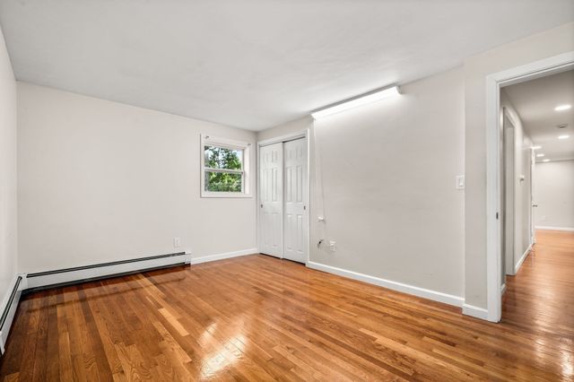 4 Niles Rd, Randolph, MA 02368