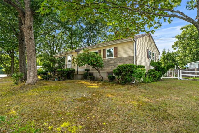 4 Niles Rd, Randolph, MA 02368