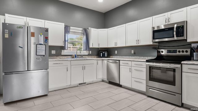 2103 H Street, Bedford, IN 47421