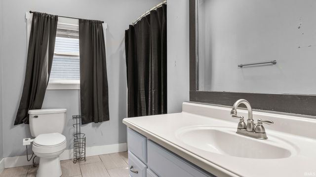 2103 H Street, Bedford, IN 47421