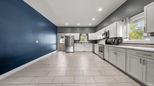 2103 H Street, Bedford, IN 47421