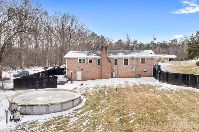 350 Pinevale Drive, Salisbury, NC 28144