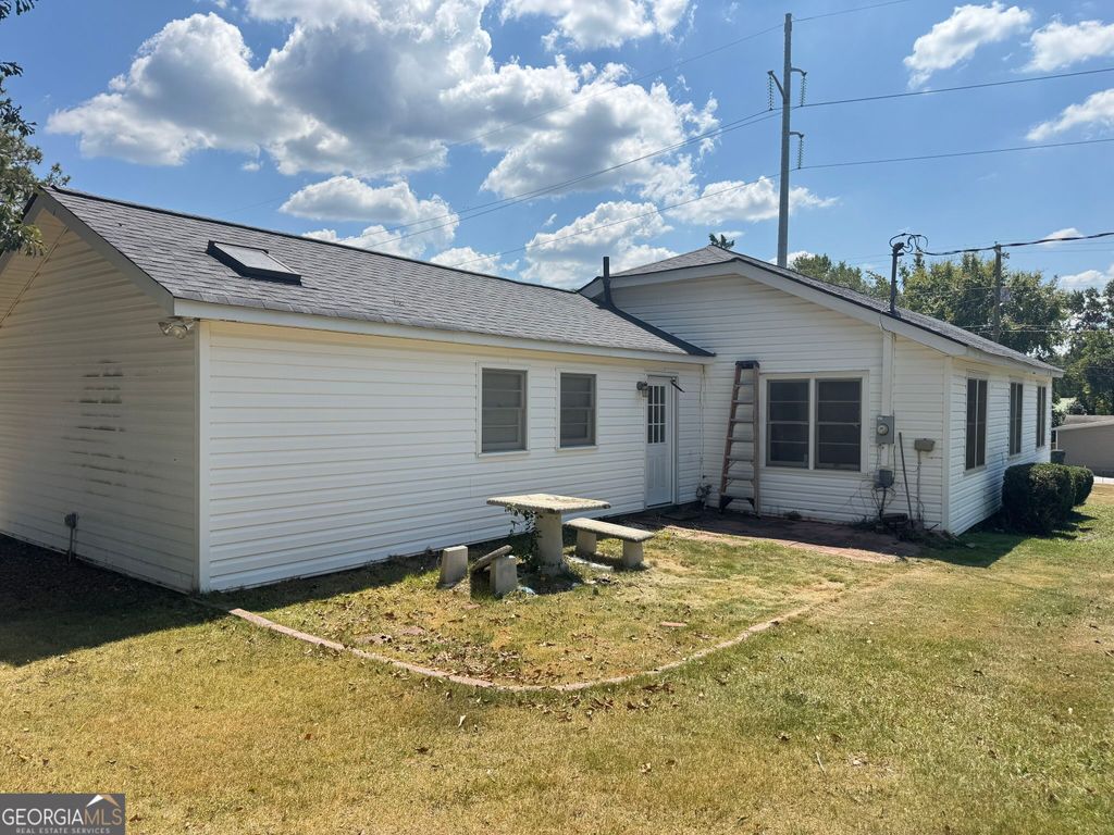 63 Clairmont Avenue, Elberton, GA 30635 — photo 4