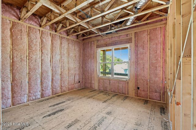 110 NE 41st Street, Oak Island, NC 28465