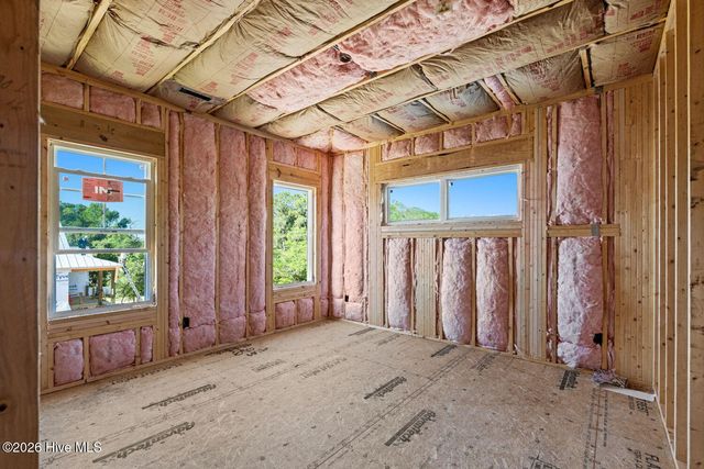 110 NE 41st Street, Oak Island, NC 28465