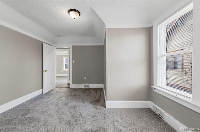 13100 Wilshire Drive, Detroit, MI 48213