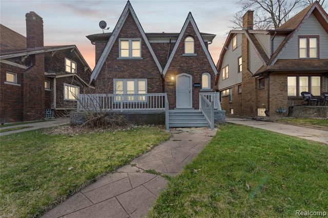 13100 Wilshire Drive, Detroit, MI 48213