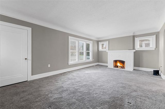 13100 Wilshire Drive, Detroit, MI 48213