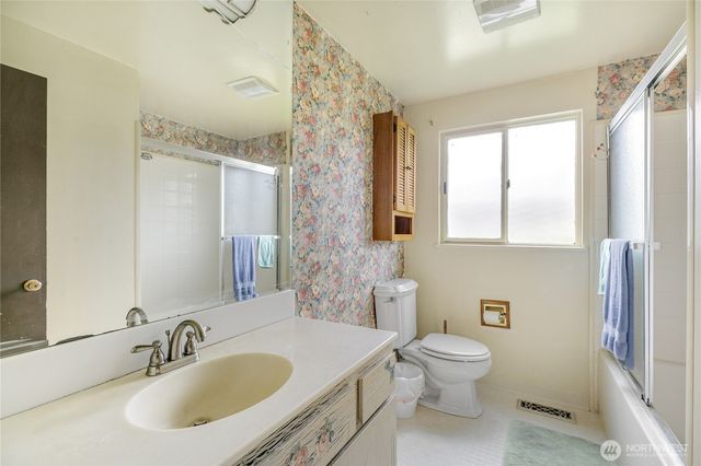 20911 78th Avenue W, Edmonds, WA 98026