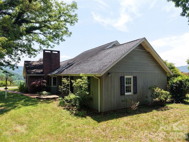 80 Gobblers Knob Drive, Clyde, NC 28721