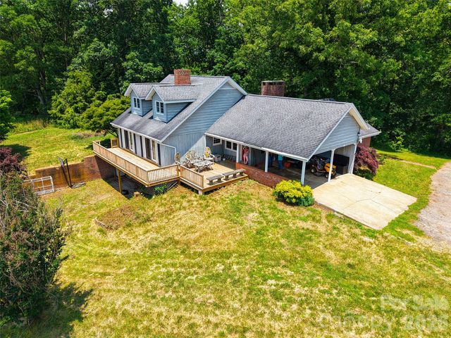 80 Gobblers Knob Drive, Clyde, NC 28721