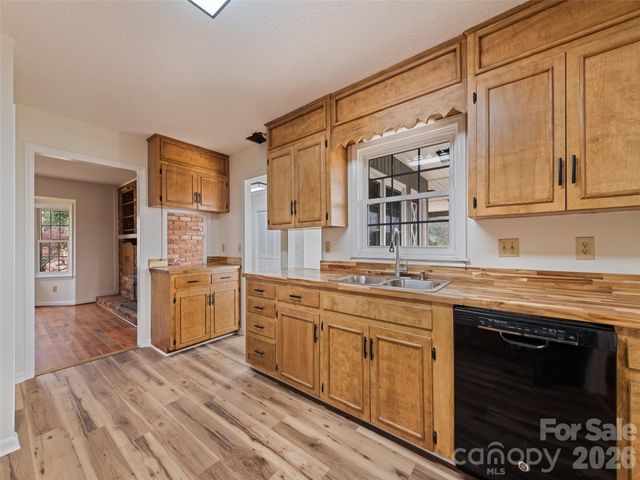 80 Gobblers Knob Drive, Clyde, NC 28721