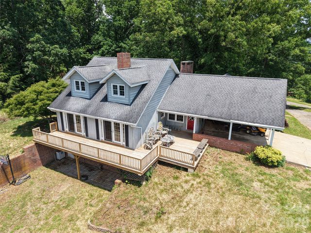 80 Gobblers Knob Drive, Clyde, NC 28721
