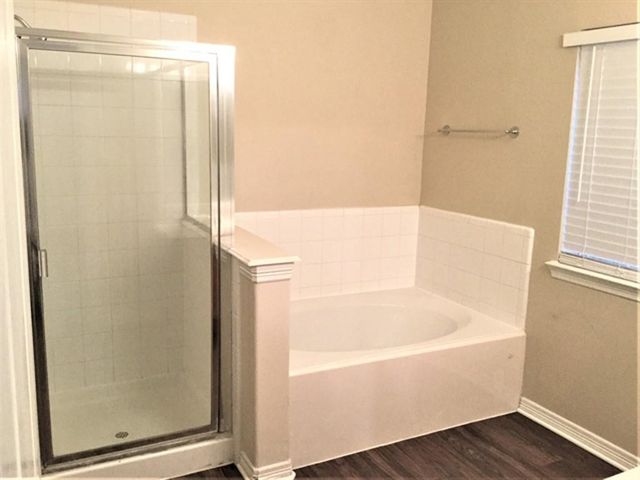 2213 Perkins Crossing Drive, Conroe, TX 77304