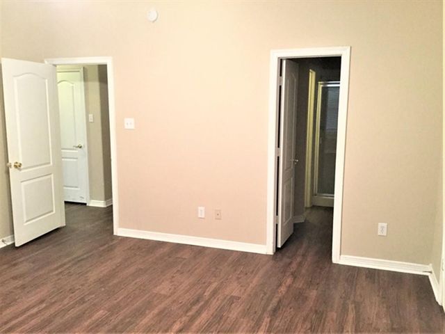 2213 Perkins Crossing Drive, Conroe, TX 77304