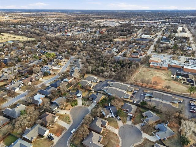 900 N Blackwelder Avenue, Edmond, OK 73034
