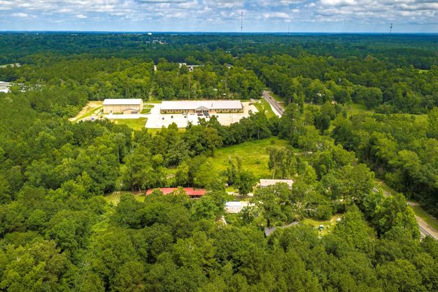 7190 State Highway 75 S, Huntsville, TX 77340