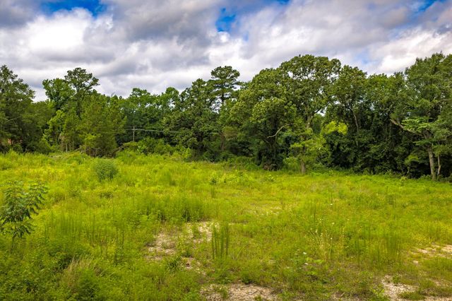 7190 State Highway 75 S, Huntsville, TX 77340