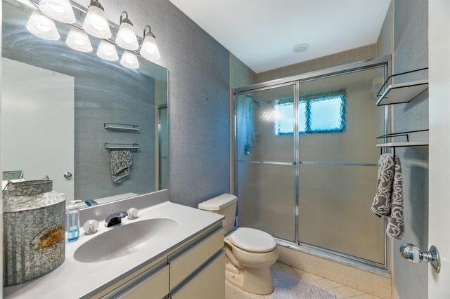 5142 Fountains Drive S, Lake Worth, FL 33467