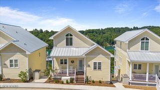 207 N Deer Hill Village A, Lafollette, TN 37766