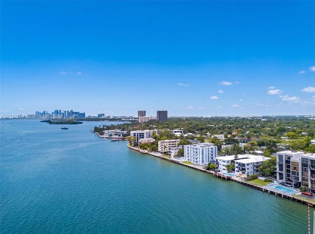 7845 NE Bayshore Ct 16, Miami, FL 33138