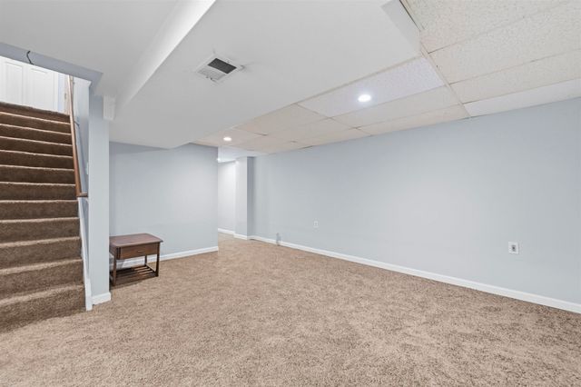 13510 Angela Dr Drive, Warren, MI 48088