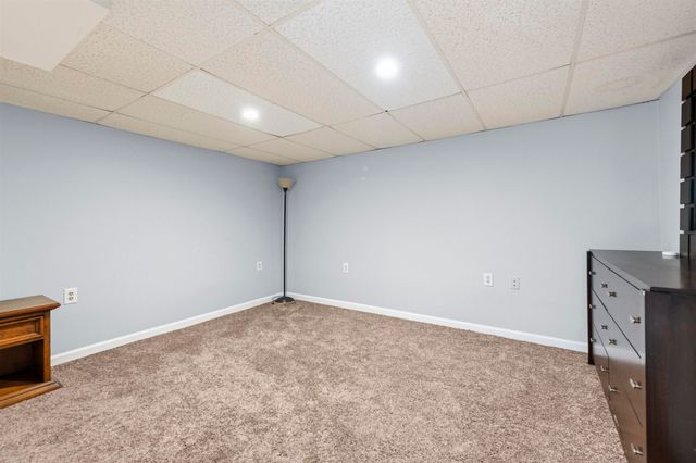 13510 Angela Dr Drive, Warren, MI 48088