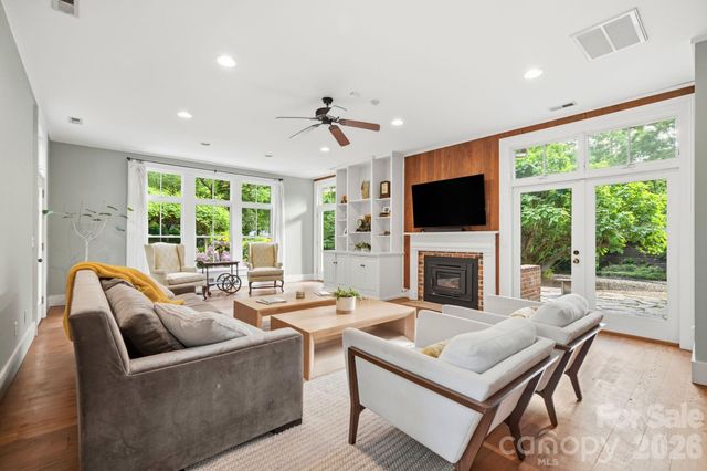 10915 Beatties Ford Road, Huntersville, NC 28078