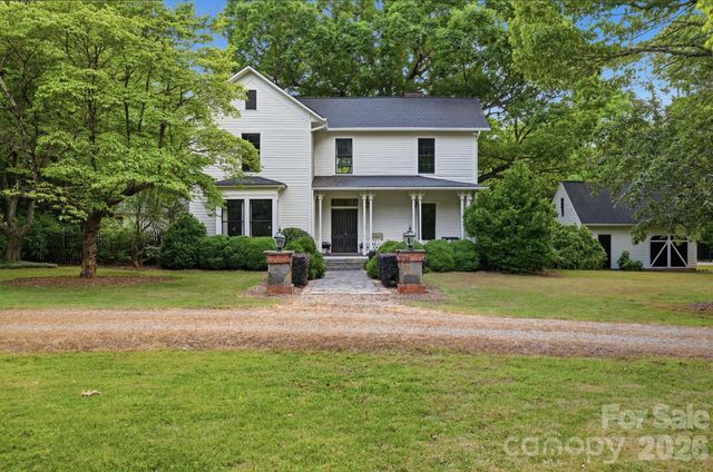 10915 Beatties Ford Road, Huntersville, NC 28078