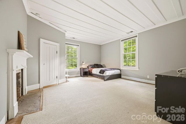 10915 Beatties Ford Road, Huntersville, NC 28078