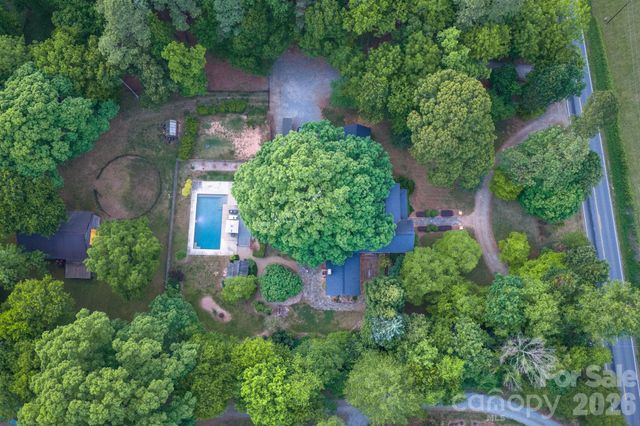 10915 Beatties Ford Road, Huntersville, NC 28078