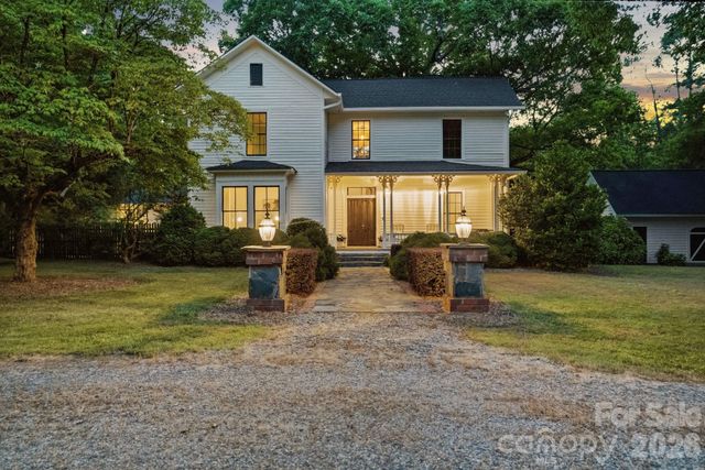 10915 Beatties Ford Road, Huntersville, NC 28078
