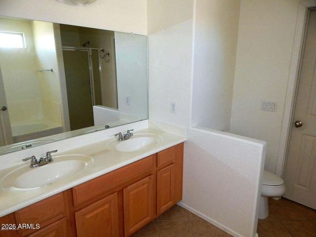 8770 W WOOD Drive, Peoria, AZ 85381